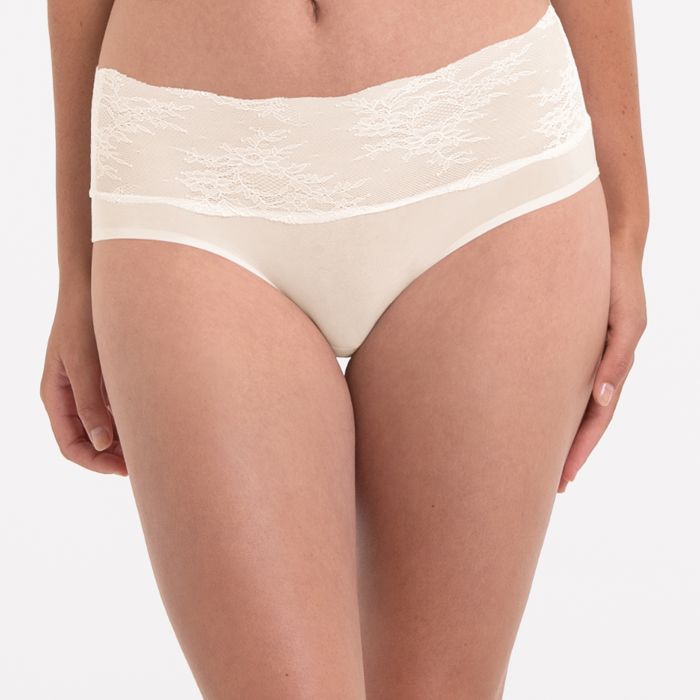 Essential Lace High Waist Panty