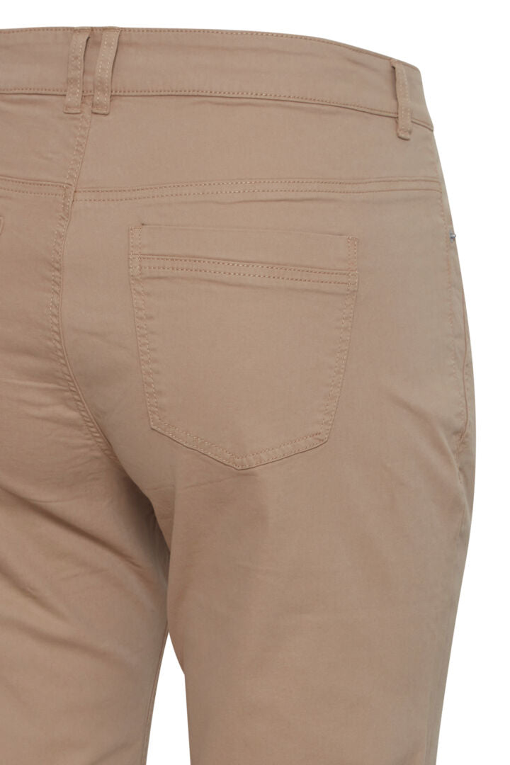 Twill Capri Pants