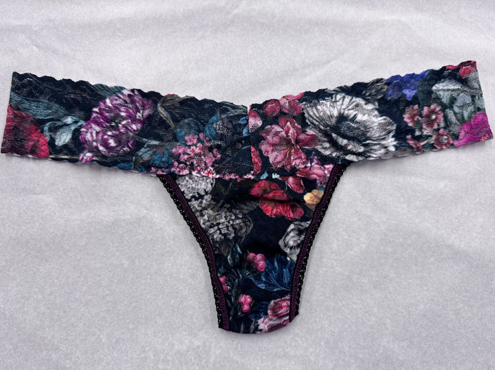 Hanky Panky Low Rise Printed Signature Lace Thong - Black Floral