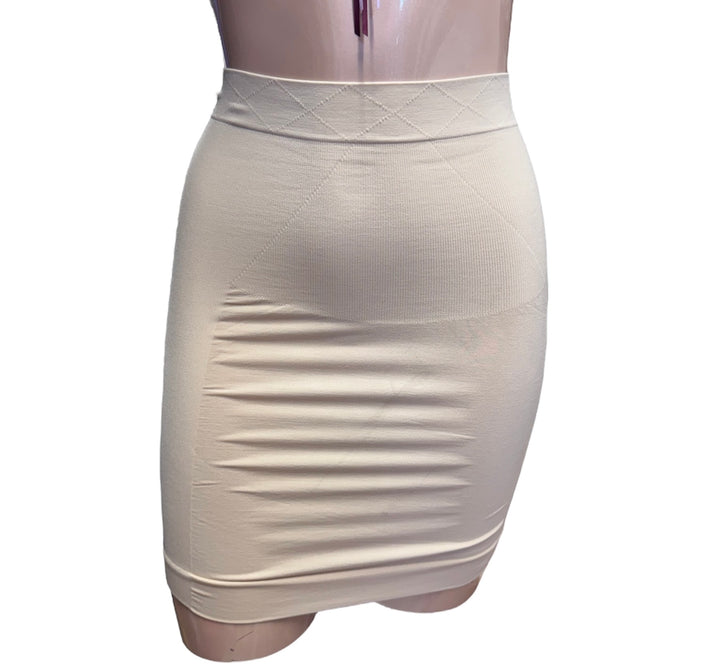 Killer Figure Seam-Free Secret Slip Skirt - Size 14/16