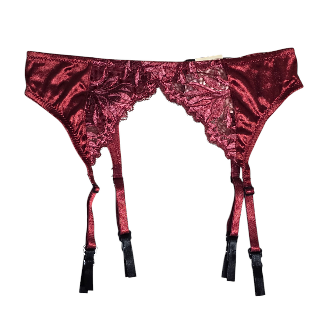 Vogue Garter Belt