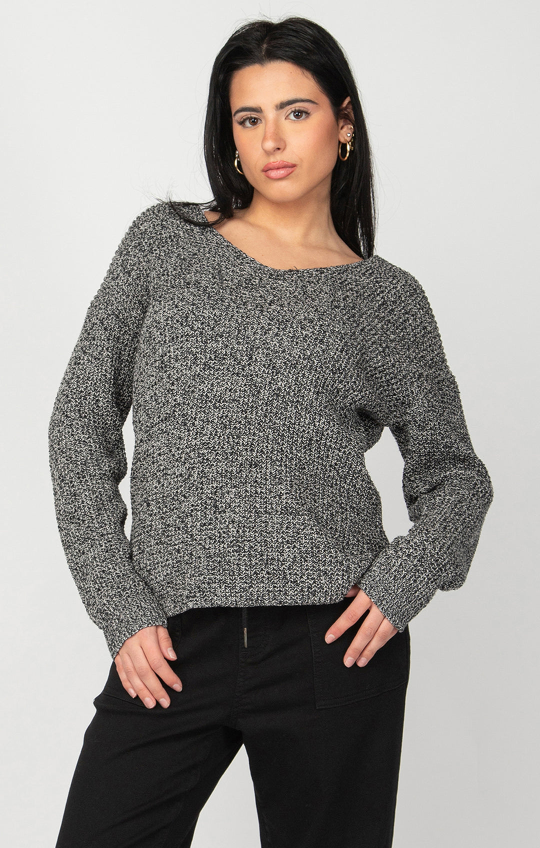 Dex Long Sleeve Beveled Hem Sweater