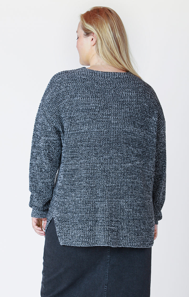 Dex Long Sleeve Beveled Hem Sweater