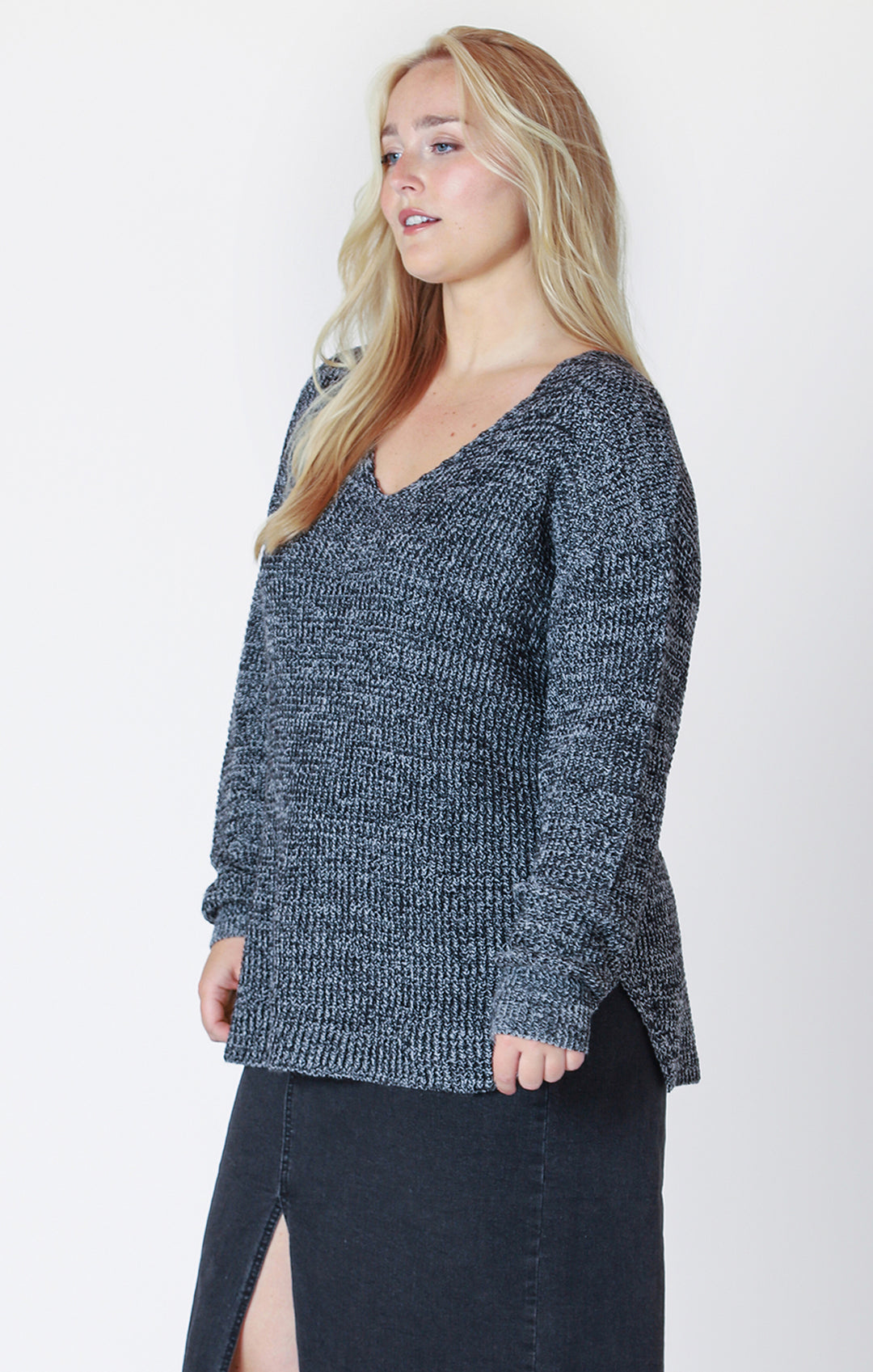 Dex Long Sleeve Beveled Hem Sweater